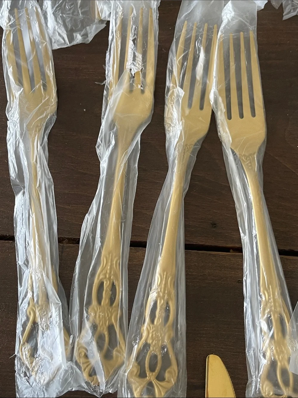 Gold Stainless Steel Baroque Style Flatware Set For Six